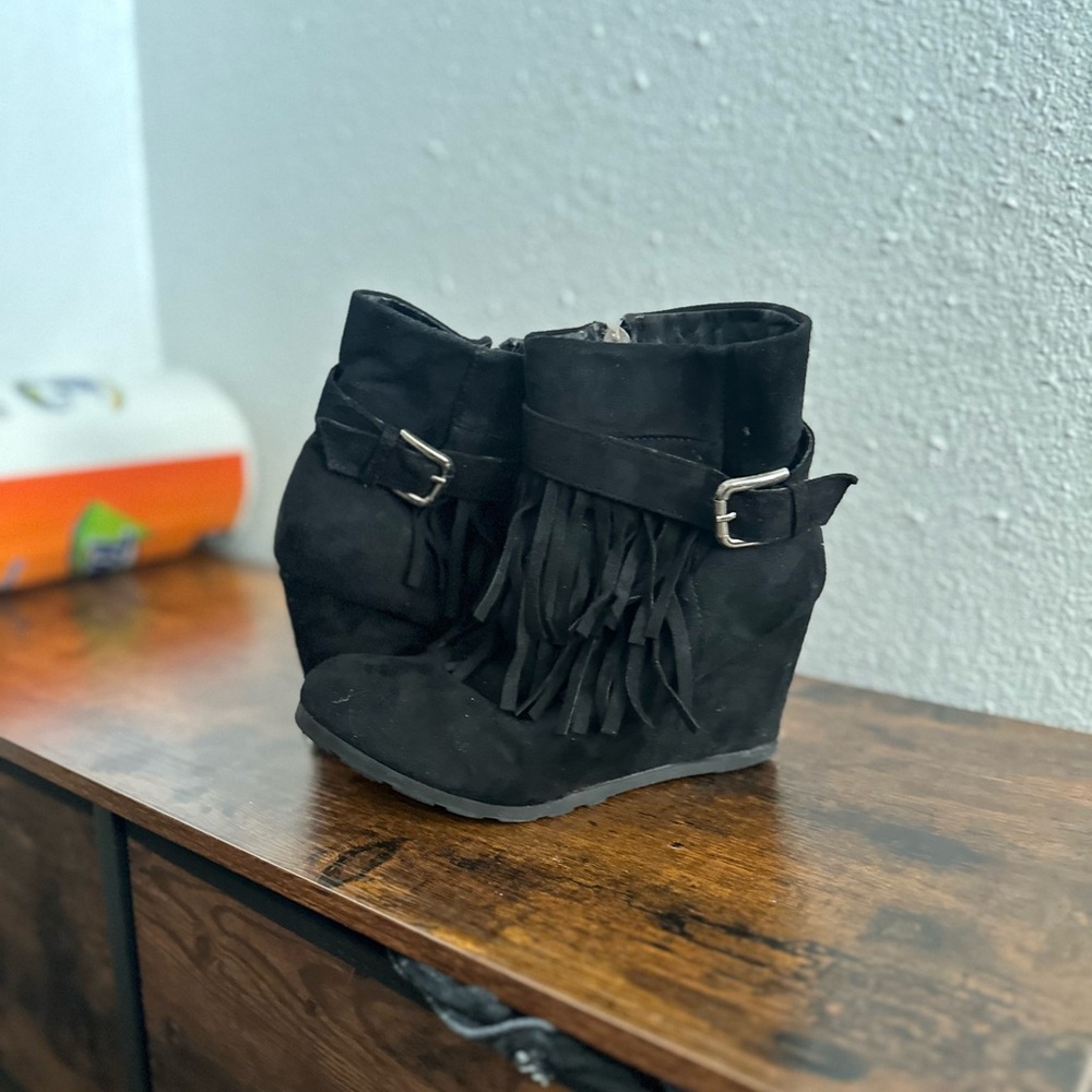 BUCCO Black Fringe Wedge Ankle Boots